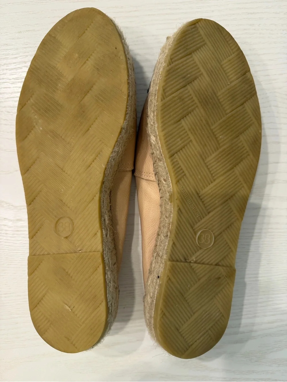 Women's Leather Two-Tone Beige and Black Espadrille Slip-Ons /EU 38 / US7.5-8